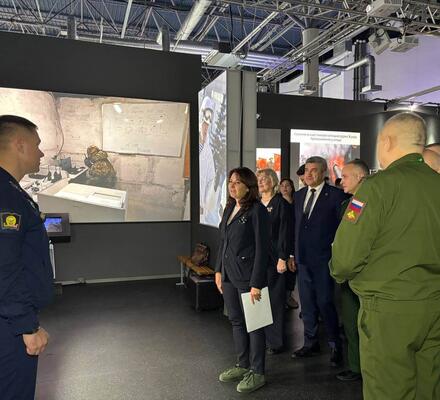 Профориентационная выставка «Есть такая профессия — Родину защищать!» открылась в Историческом парке «Россия — Моя история»